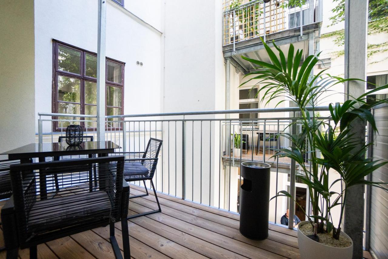 Brand-new With A Patio Apartamento *