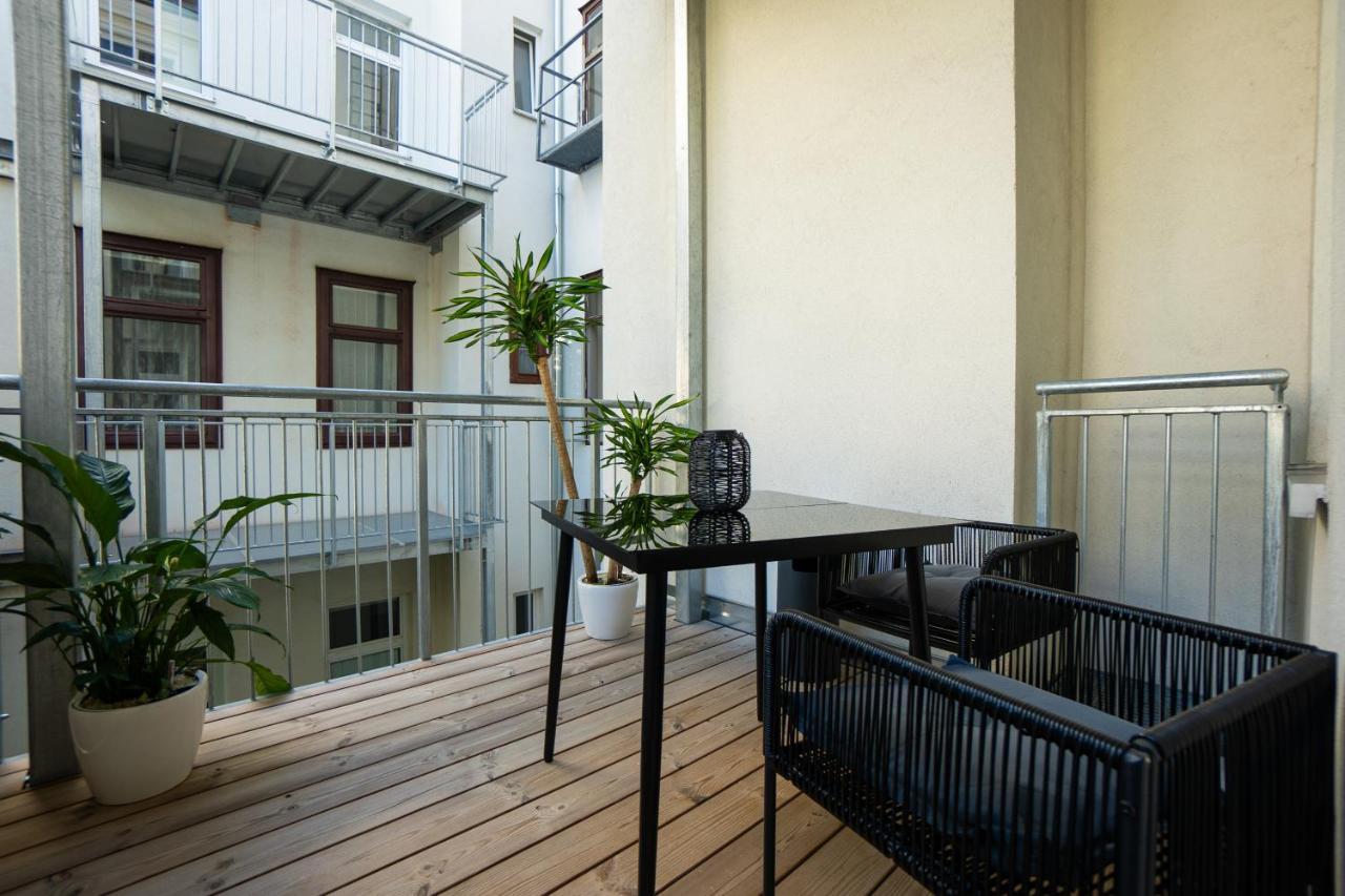 Brand-new With A Patio Apartment Wien