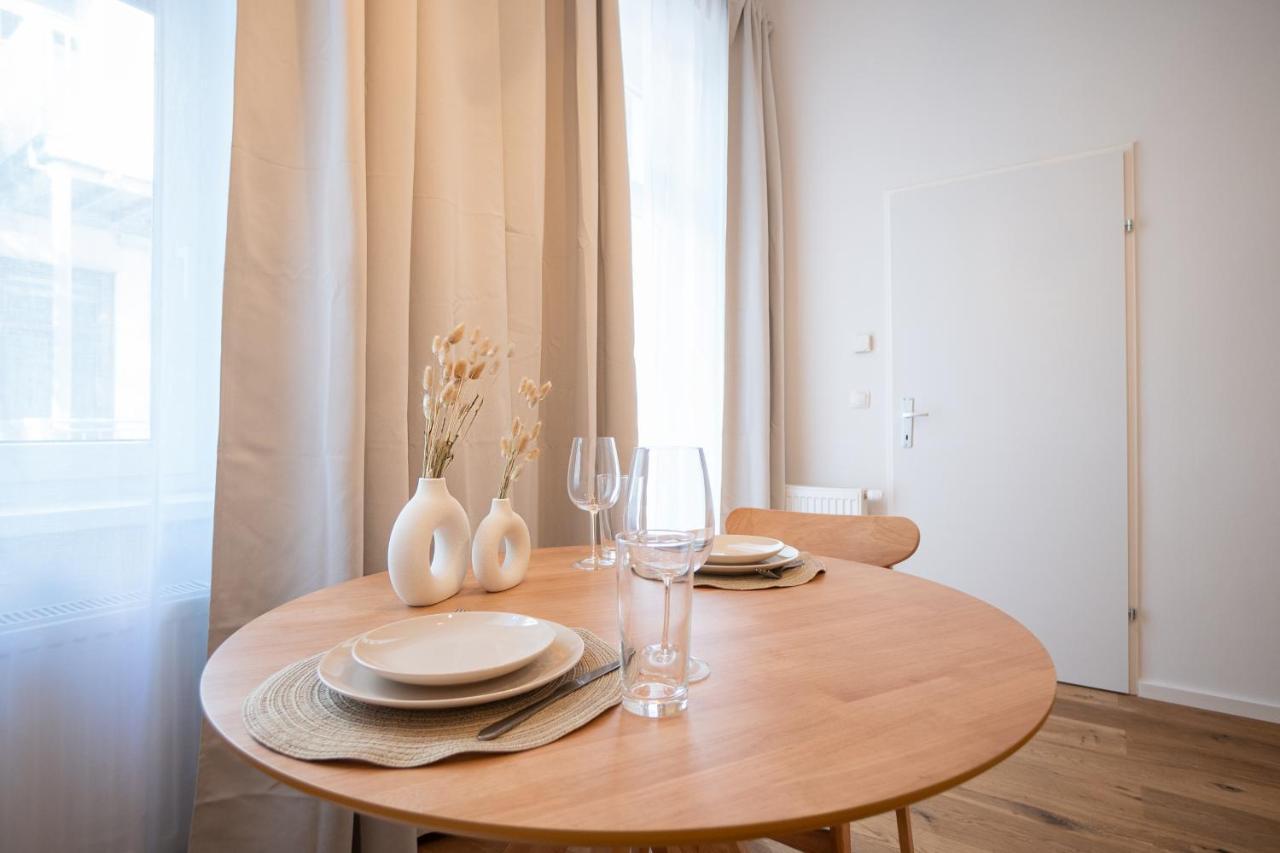 Brand-new With A Patio * Wien
